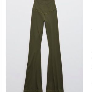 Aerie crossover leggings flare
